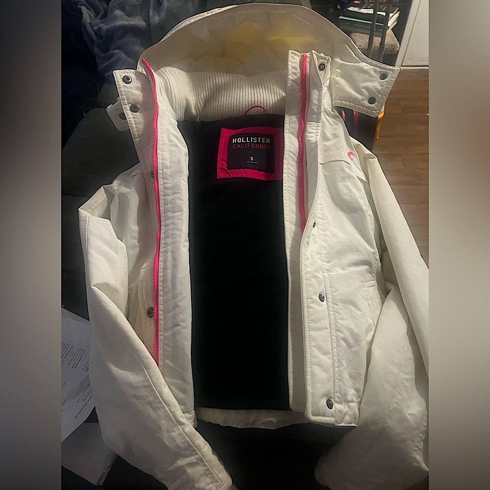 Hollister Women's White Jacket with Pink Accents